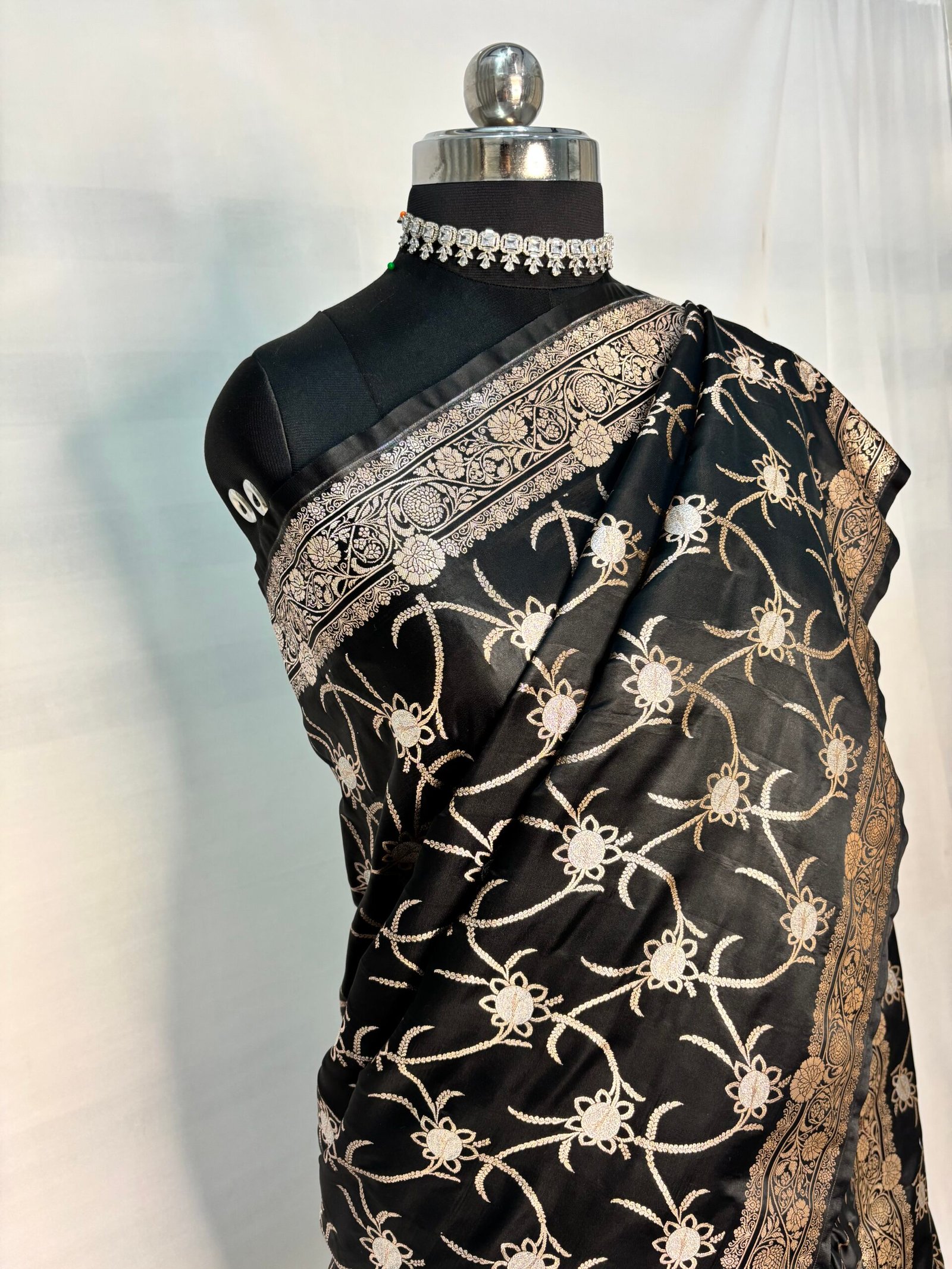 Black Sona Rupa Jaal Mashru Silk Saree-Side View