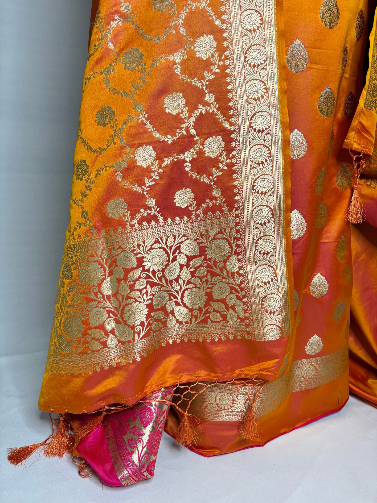 Burnt Orange Mashru Silk Banarasi Suit-Dupatta Detail