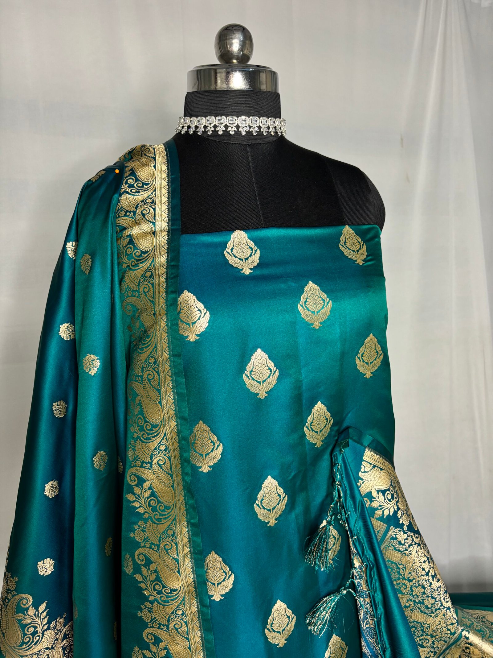Deep Teal Blue Mashru Silk Banarasi Suit-Buti Detail