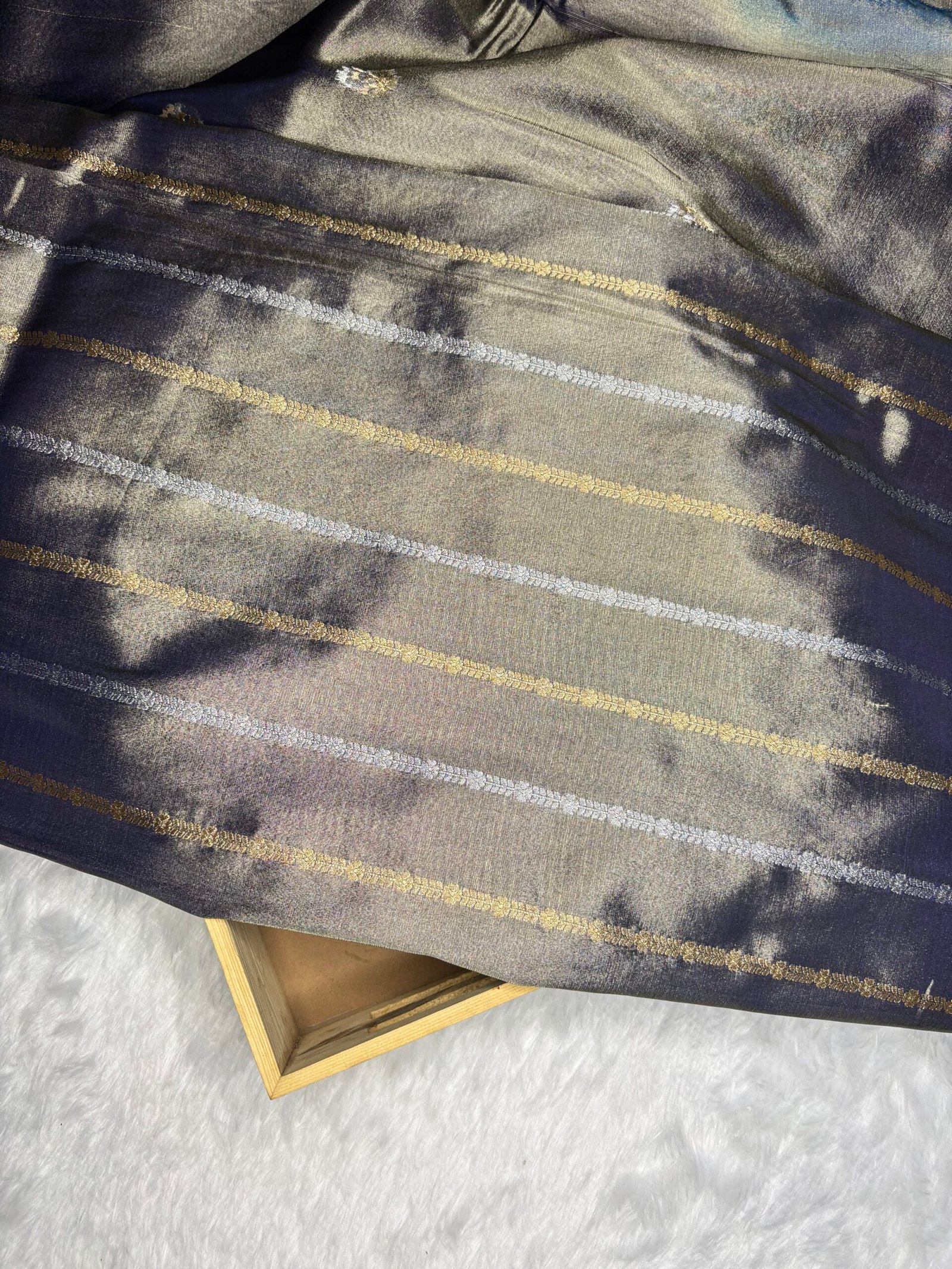 Lavender Banarasi Tissue Silk Saree-Blouse