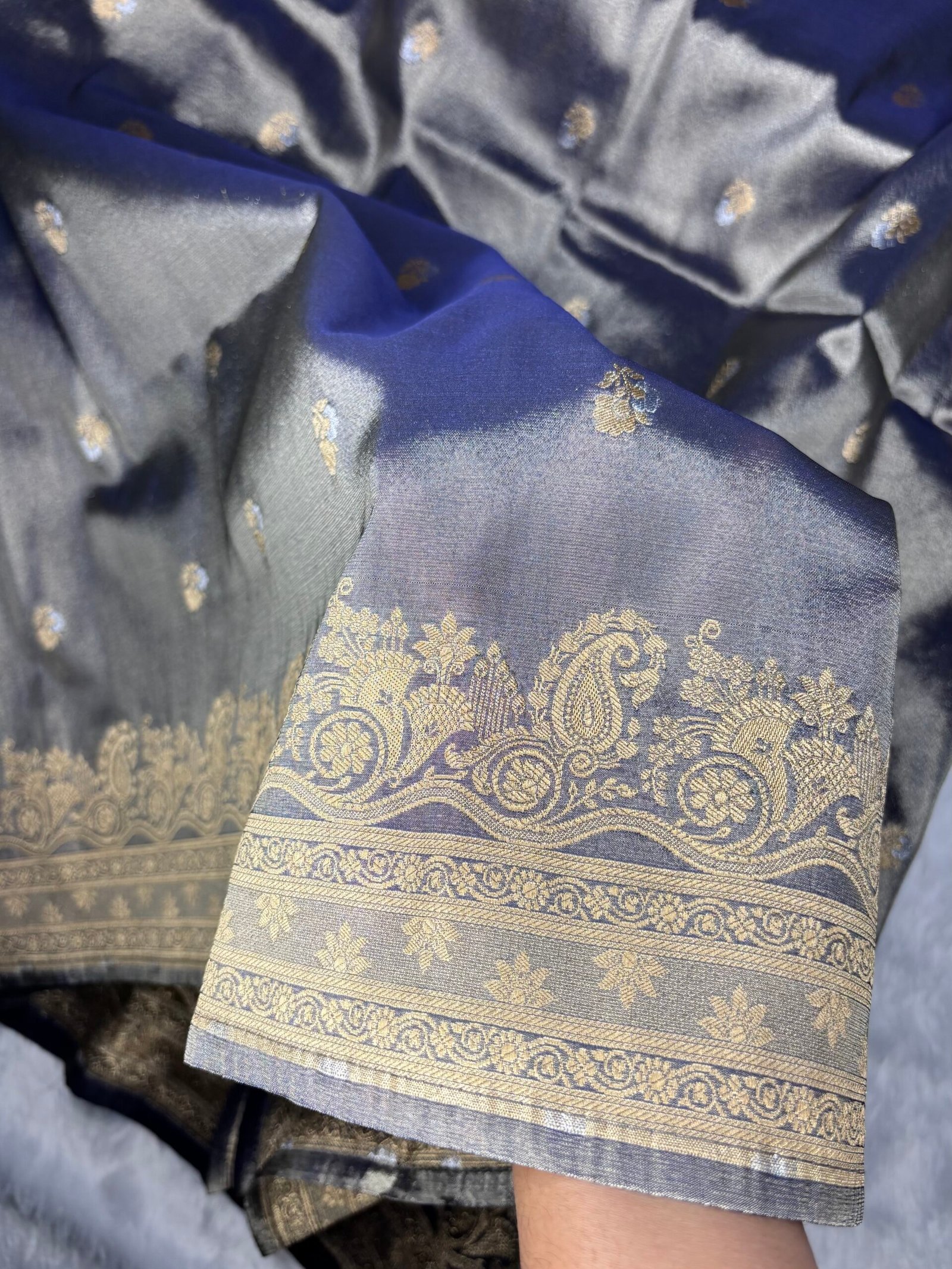 Lavender Banarasi Tissue Silk Saree-Border Detail