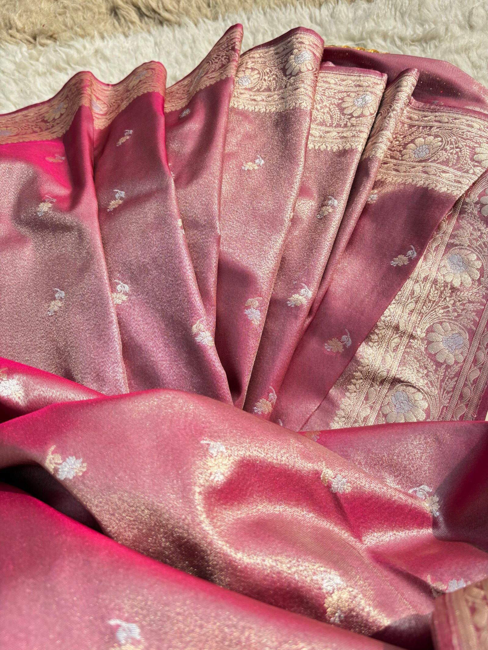 Light Rani Pink Sona Rupa Banarasi Tissue Saree-Fabric&Buti Detail