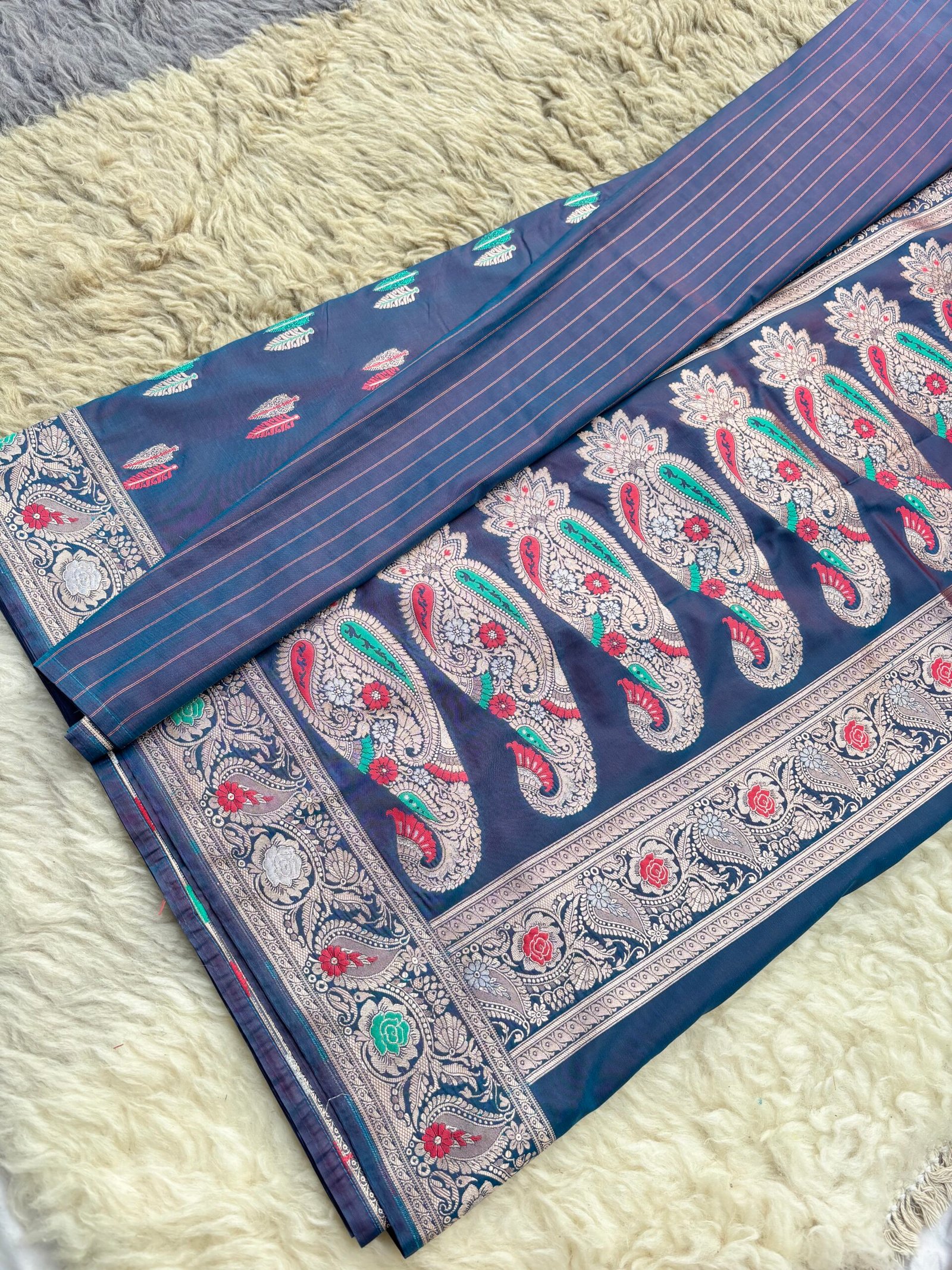 Midnight Blue Minakari Booti Katan Silk Uppada Banarasi Saree-Pallu Detail