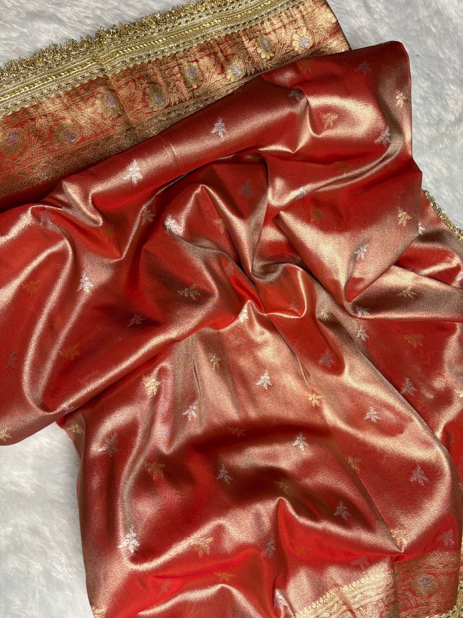 Orange Sona Rupa Kadhiyal Banarasi Tissue Saree with Lace Work-Fabric & Buti Detail