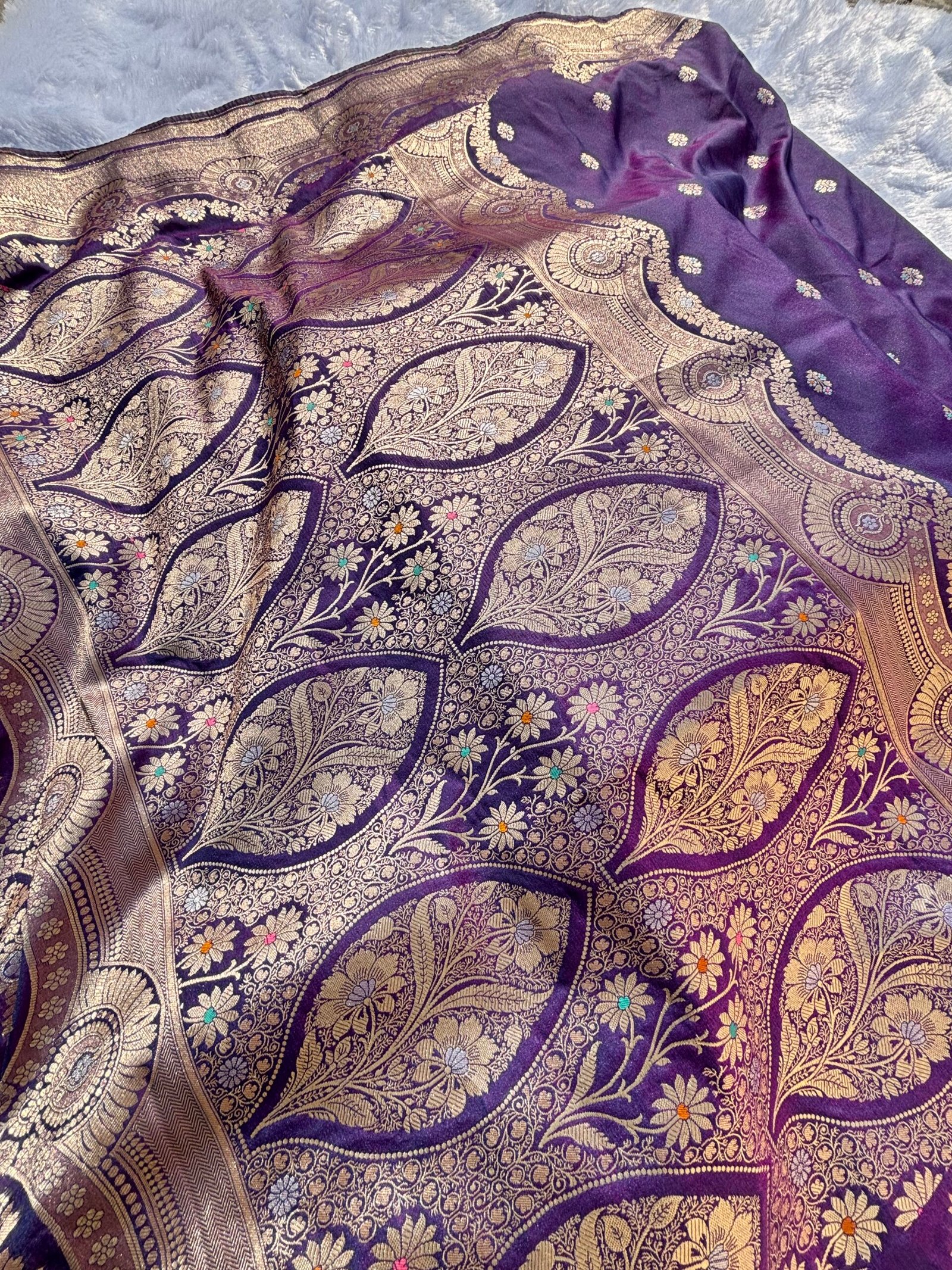 Purple Minakari Booti Uppada Katan Silk Banarasi Saree-Pallu Detail