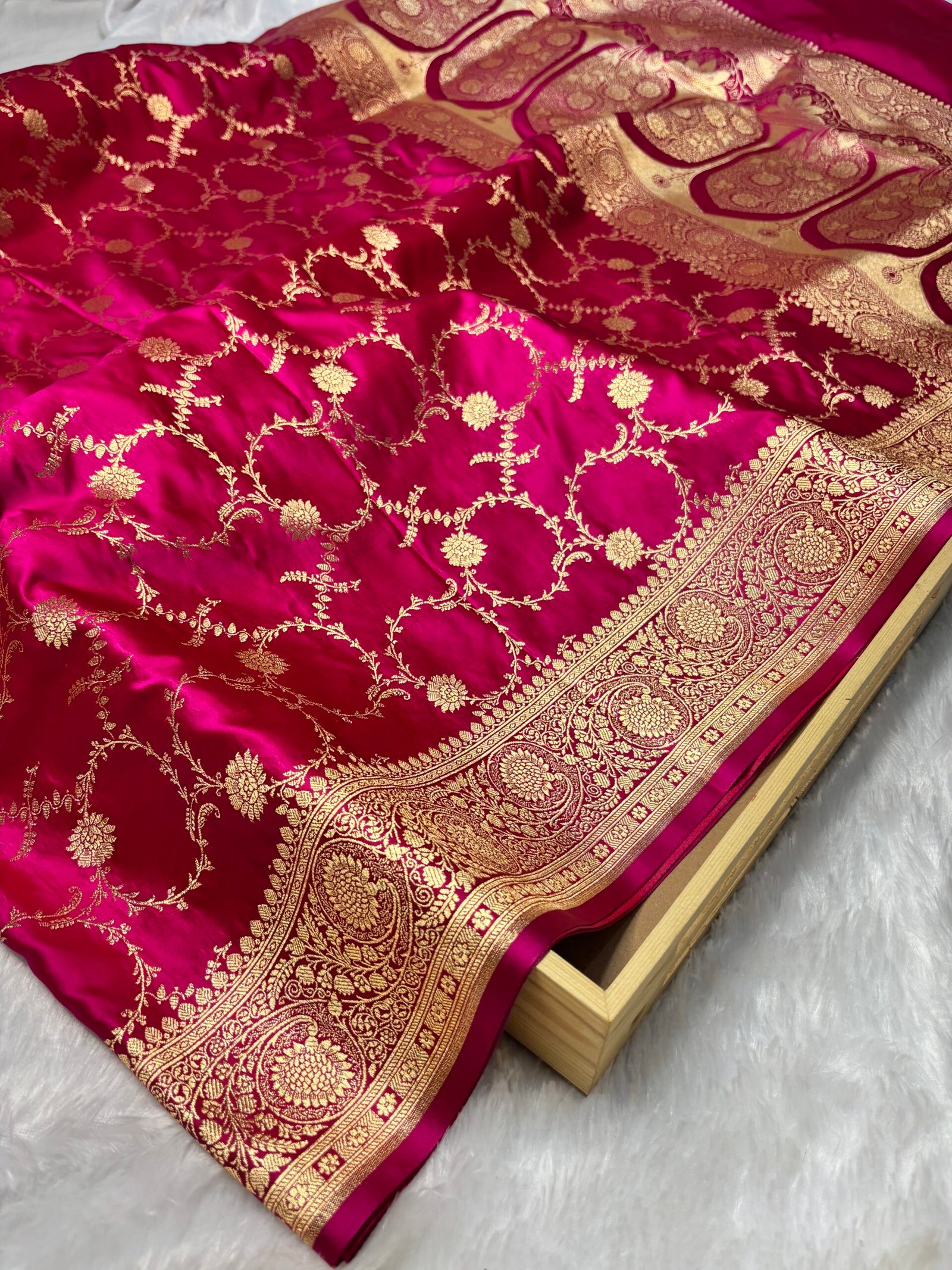 Rani Pink Floral Jaal Satin Katan Silk Banarasi Saree