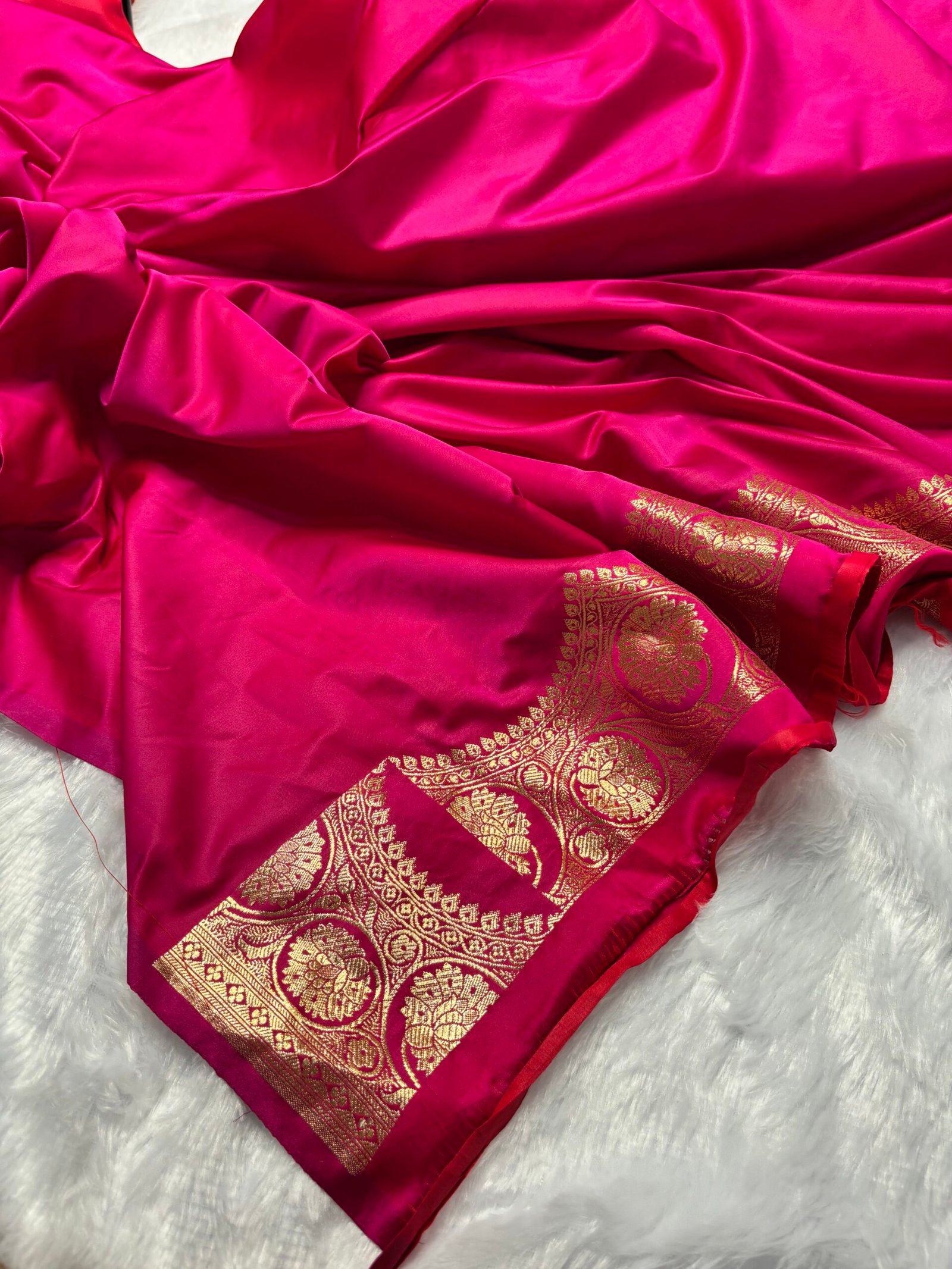 Rani Pink Plain Banarasi Satin Silk Saree-Blouse