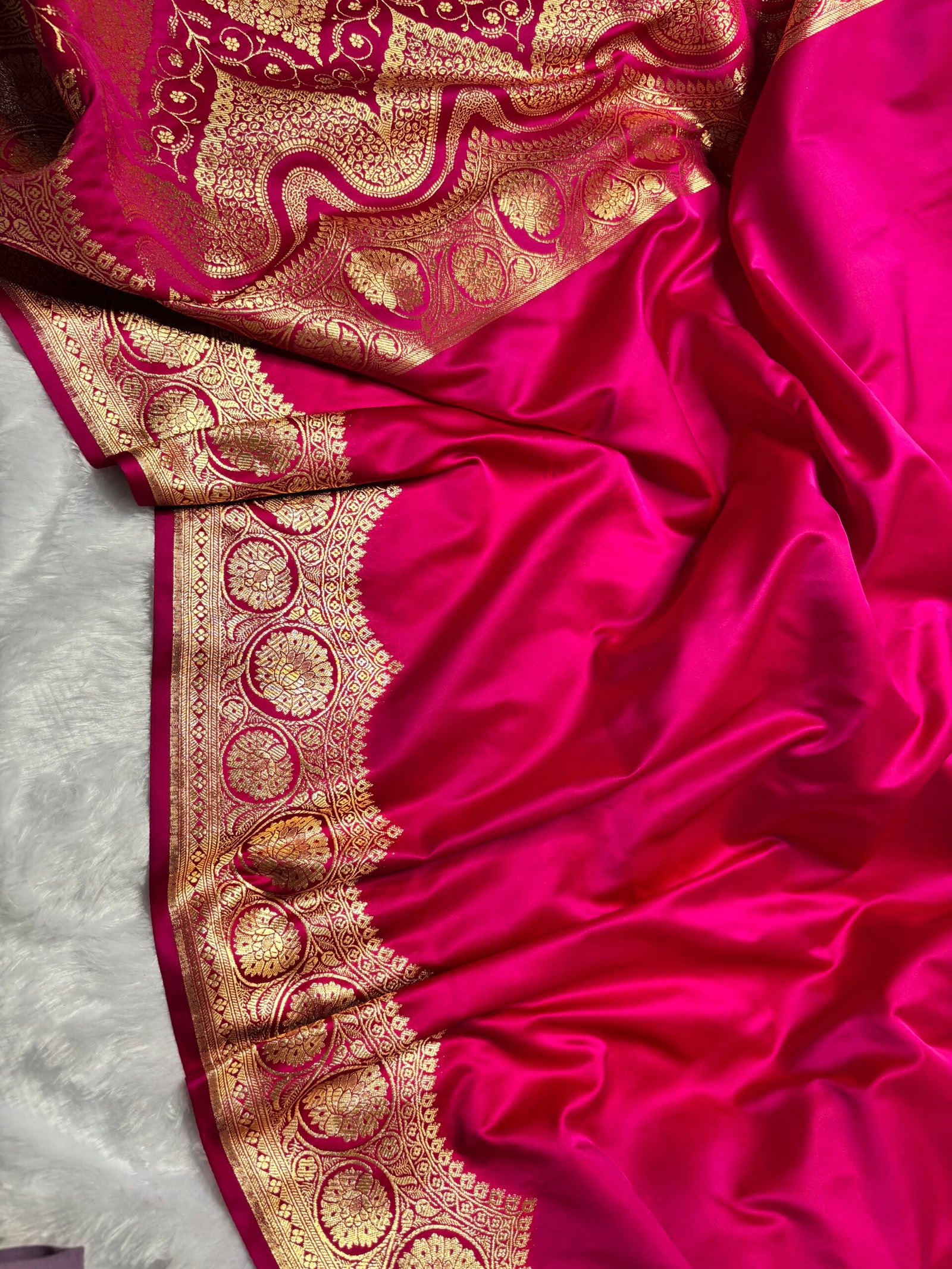 Rani Pink Plain Banarasi Satin Silk Saree-Border Detail