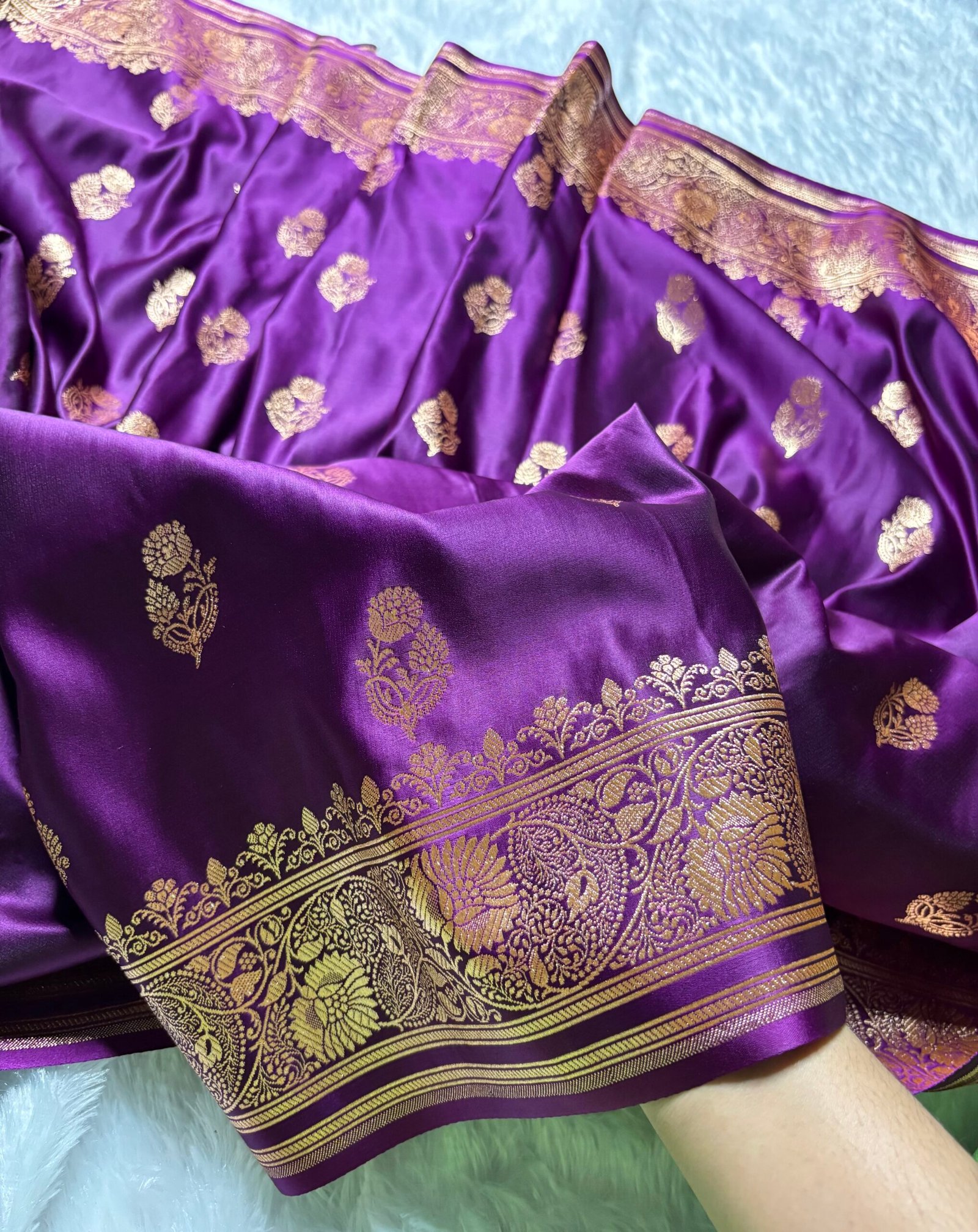Royal Purple Boota Satin Katan Silk Banarasi Saree-Border