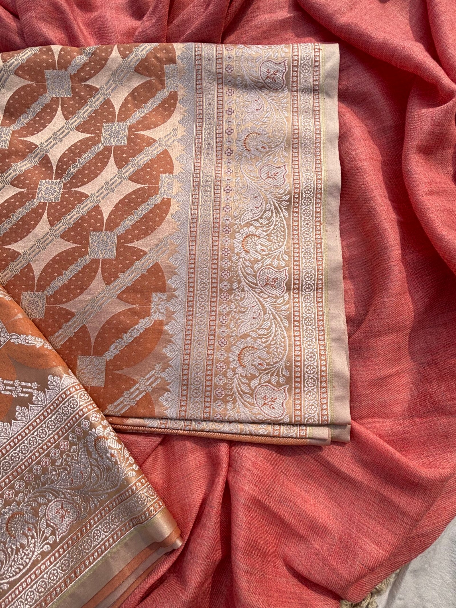 Soft Peach Rangkat Mashru Katan Silk Saree-Border Detail