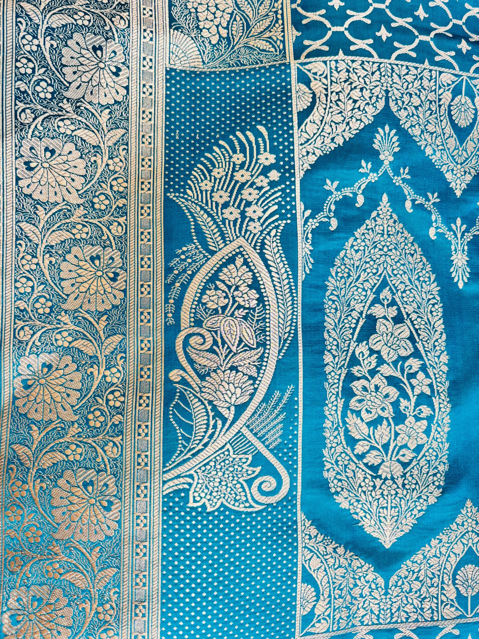 Turquoise Blue Banarasi Booti Mashru Katan Silk Saree-Design Detail